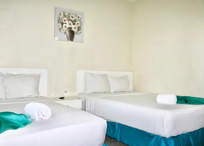 Hotel Ocean Palms