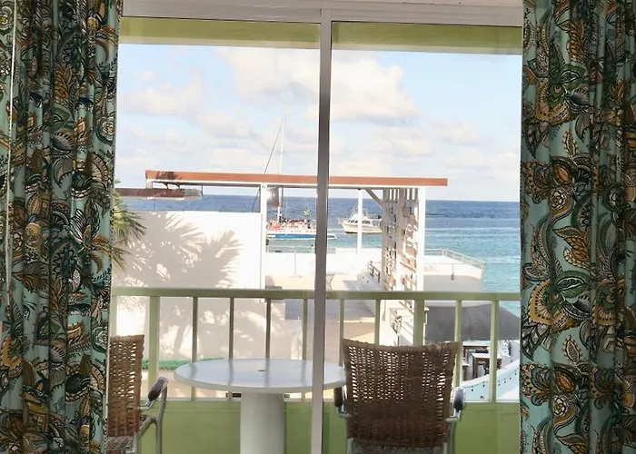 Ocean Palms Hotel 3*