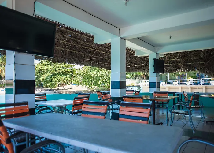 Ocean Palms Hotel