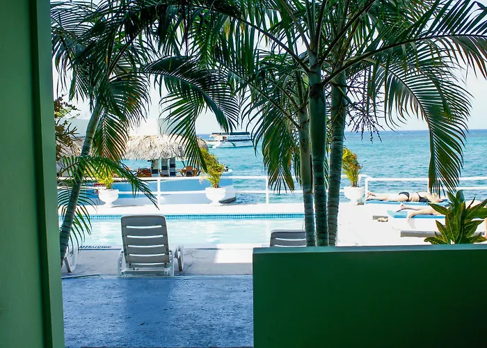 Hotel Ocean Palms 3*